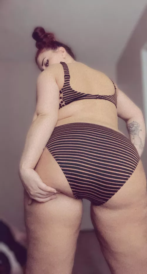 50% off your first month to my OnlyFans. Come see me Squirt, play, and fuck myself with huge dildos 🥵 NO PPV