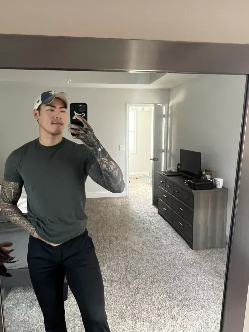 Any volunteers? 🧎🏻🧎🏻‍♂️