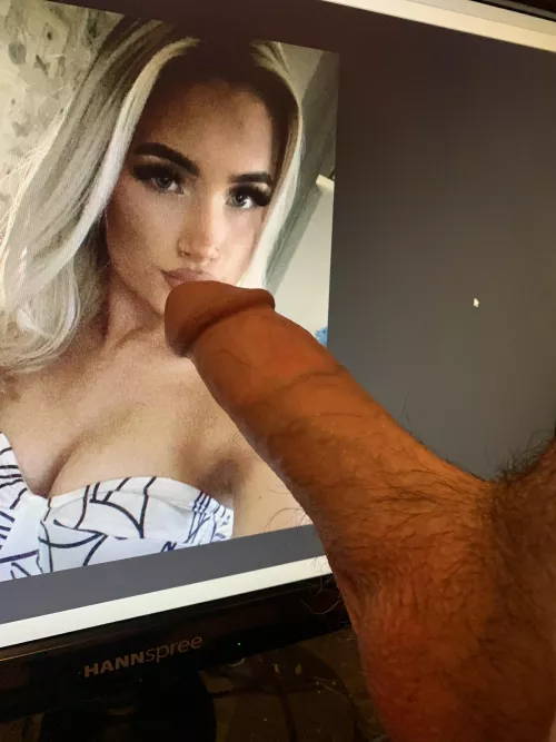 Cocking for the next 20 minutes. Send your big titty bitches quick!