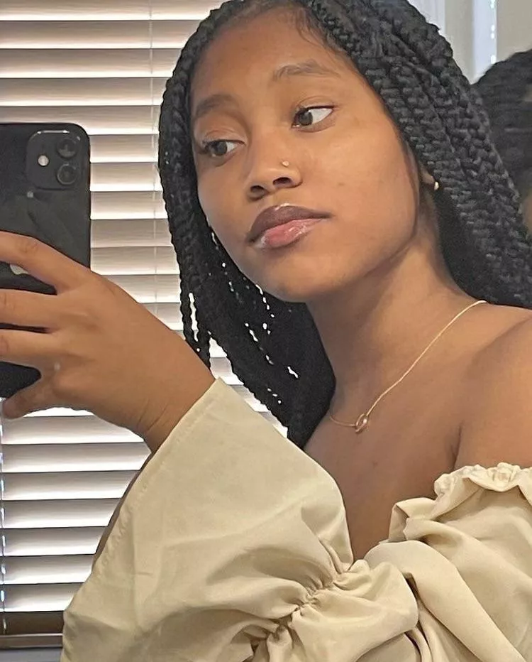 God is she fucking hot ? Dm me or comment if she’s hot !!