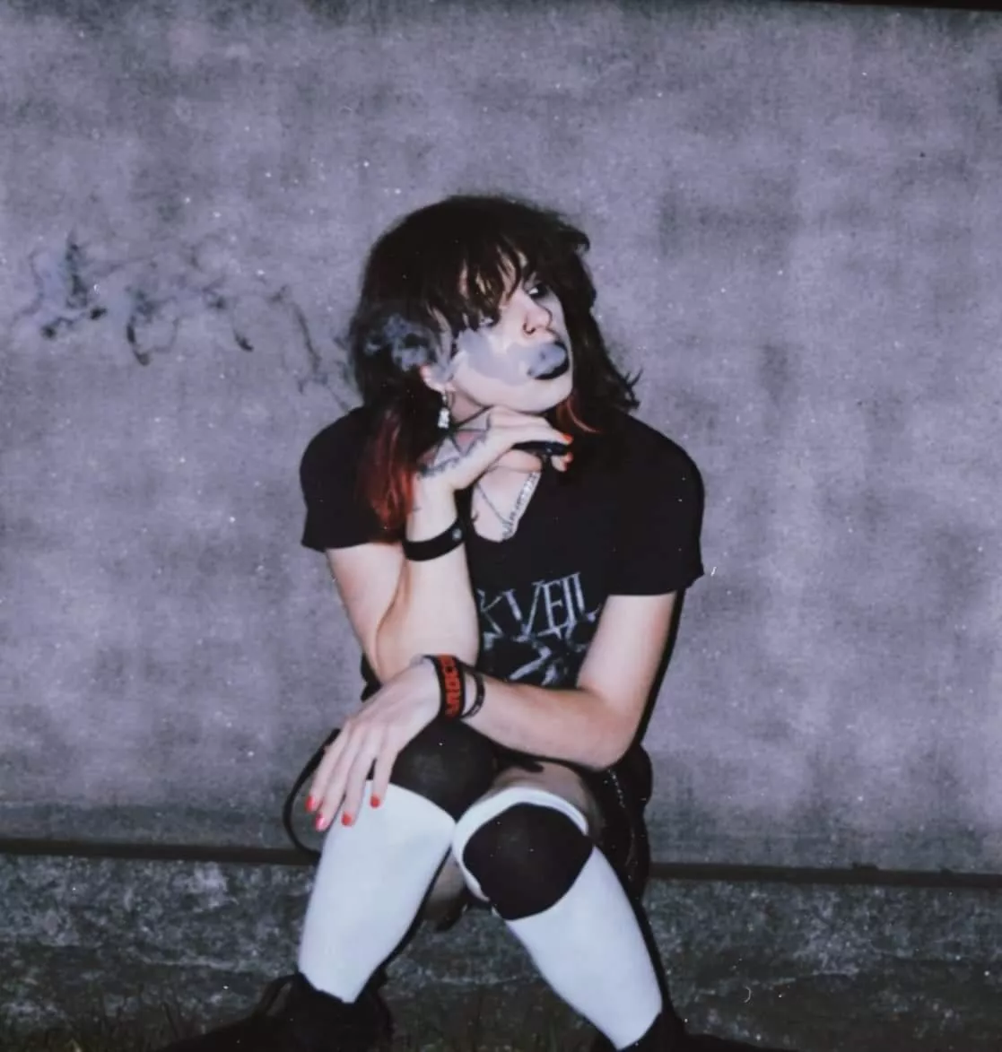 good morning my beautiful femboys🏳️‍⚧️