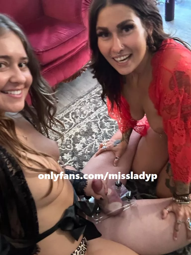 LADY RAVYN AND MYSELF CRUSHING MY SLAVES BALLS!!! VIDEO OUT THIS WEEKEND ON OF