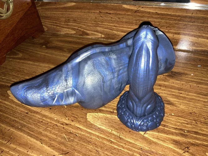 Matching set 🥰 Nix in her signature and s/m Nox in Night Sky 🌌