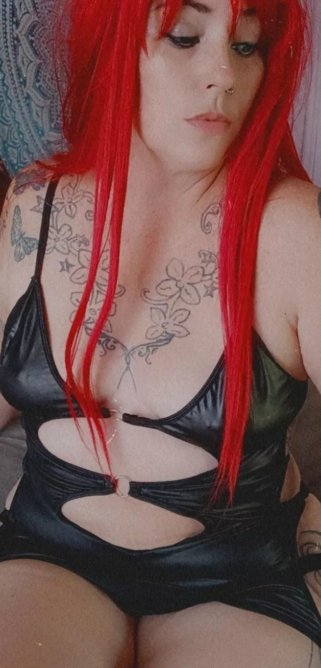 [selling] Thick Milf😻Premium SC:Milfeymoonz🍑Dropbox*Sexting*Rates*Customs*Panties*TODAY ONLY SPECIALS‼️Cashapp Only