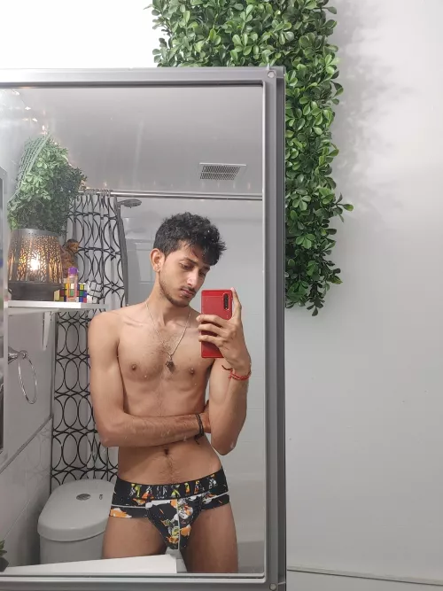 Toronto 23 - Anyone up? I can consent without consent👀