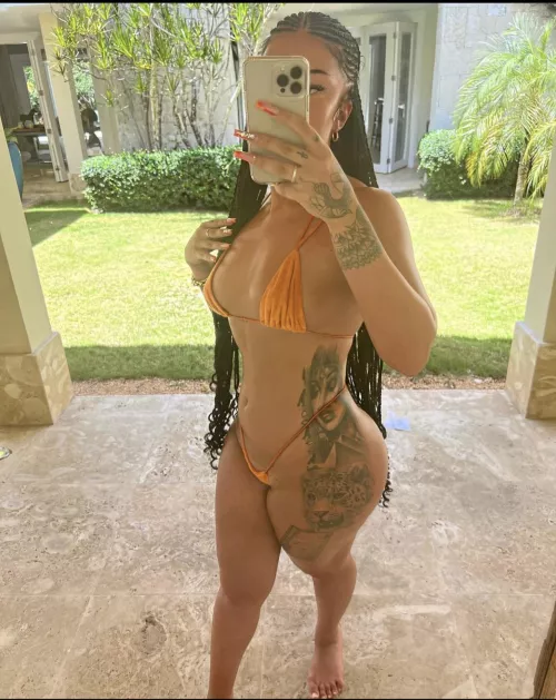 You can’t beat a tatted thick body in a bikini