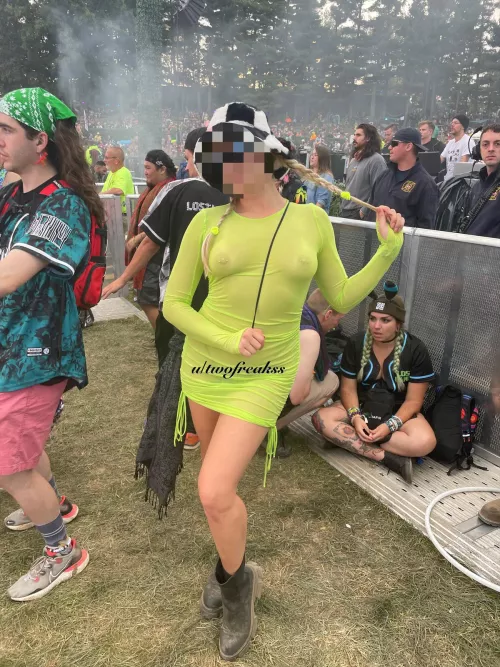 Always in dire need of your attention 😈🤤