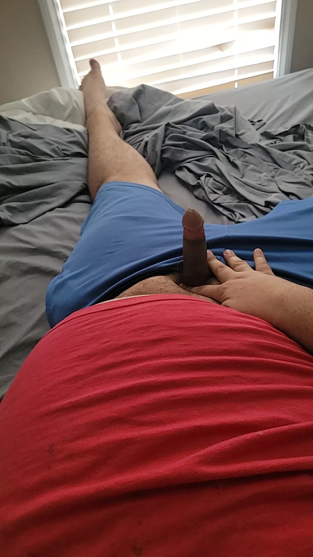 bored and horny who wants to help me with it and if u have wickr hit me up w:Bigrig94j