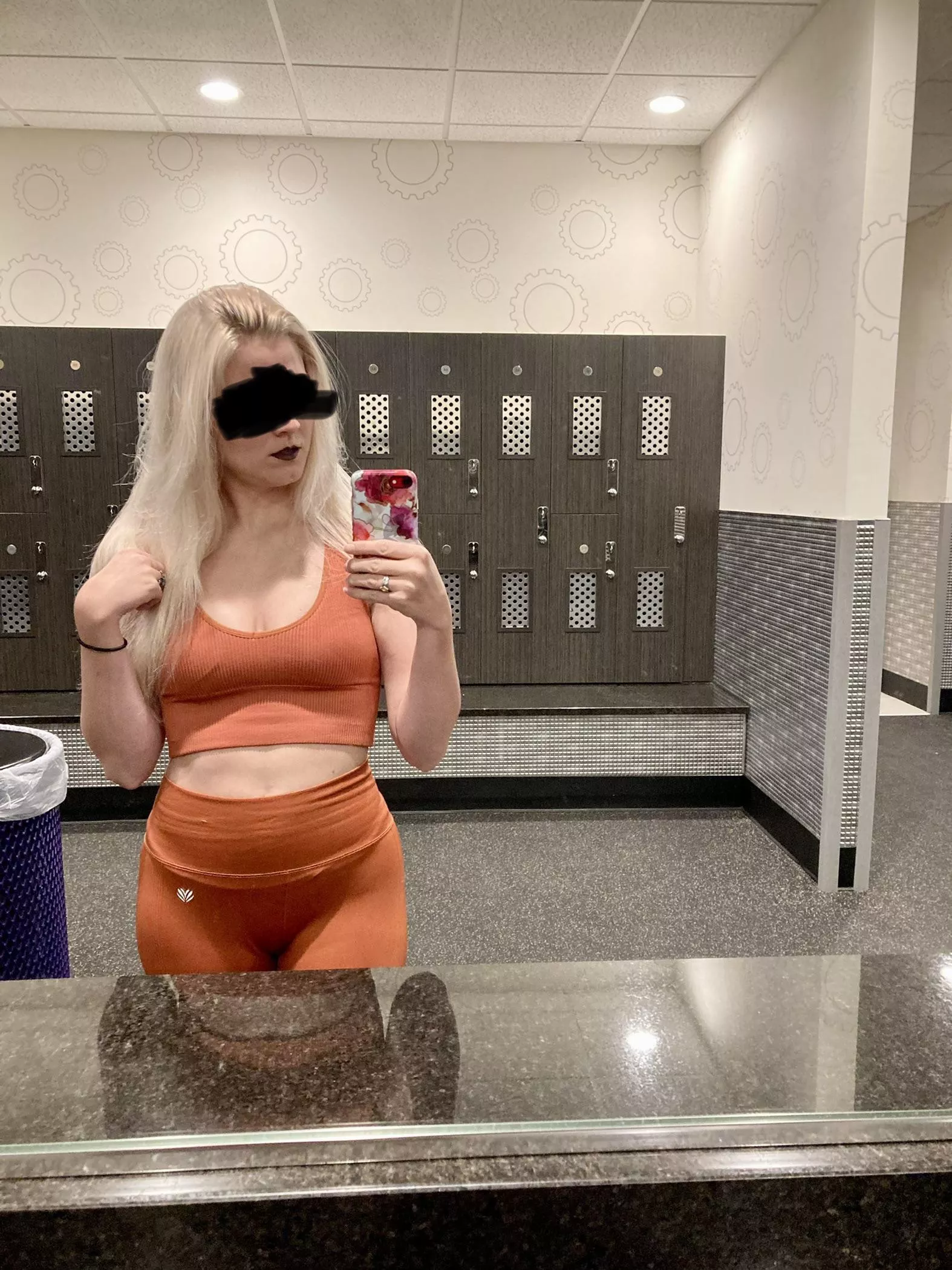 Do my matching sets make me look like an orange?