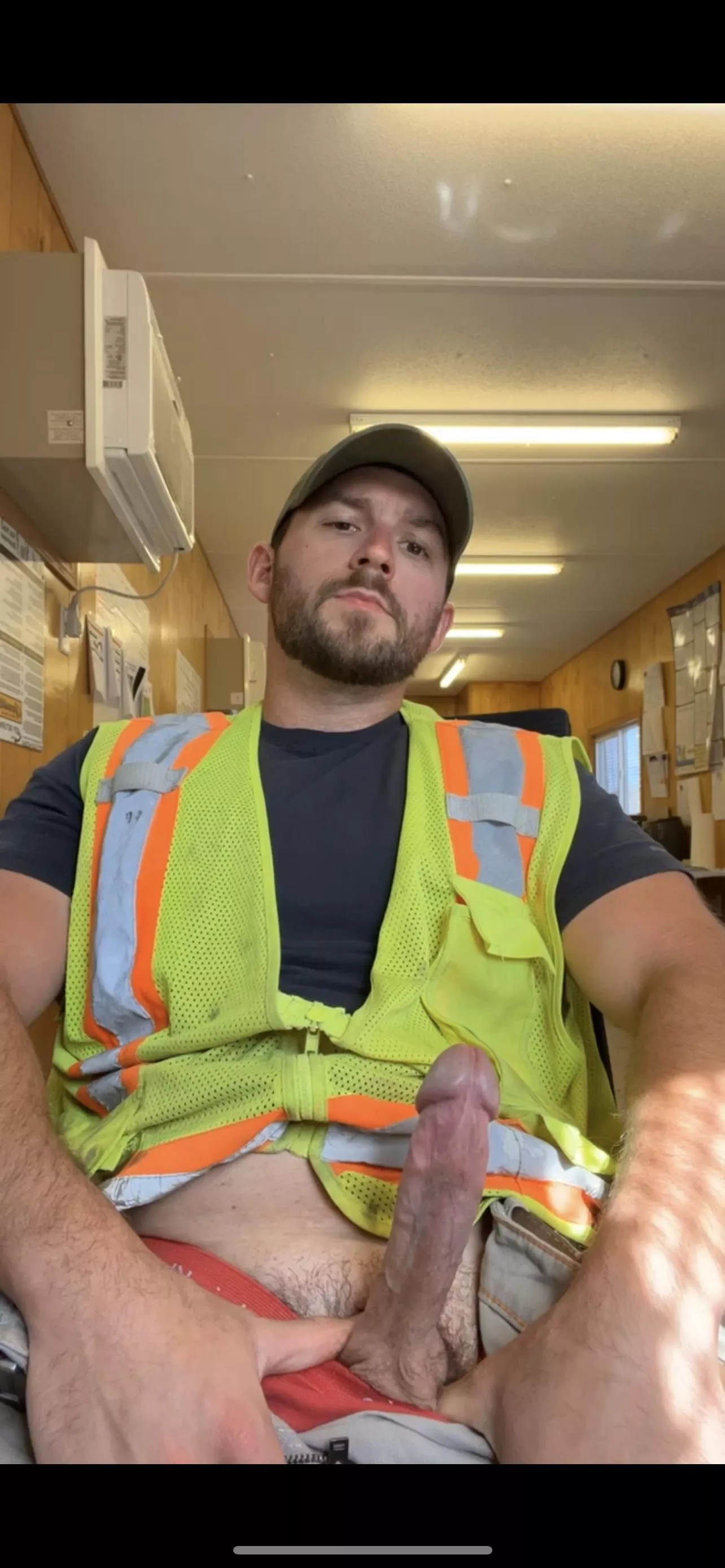 Doing online training this afternoon so here’s my cock