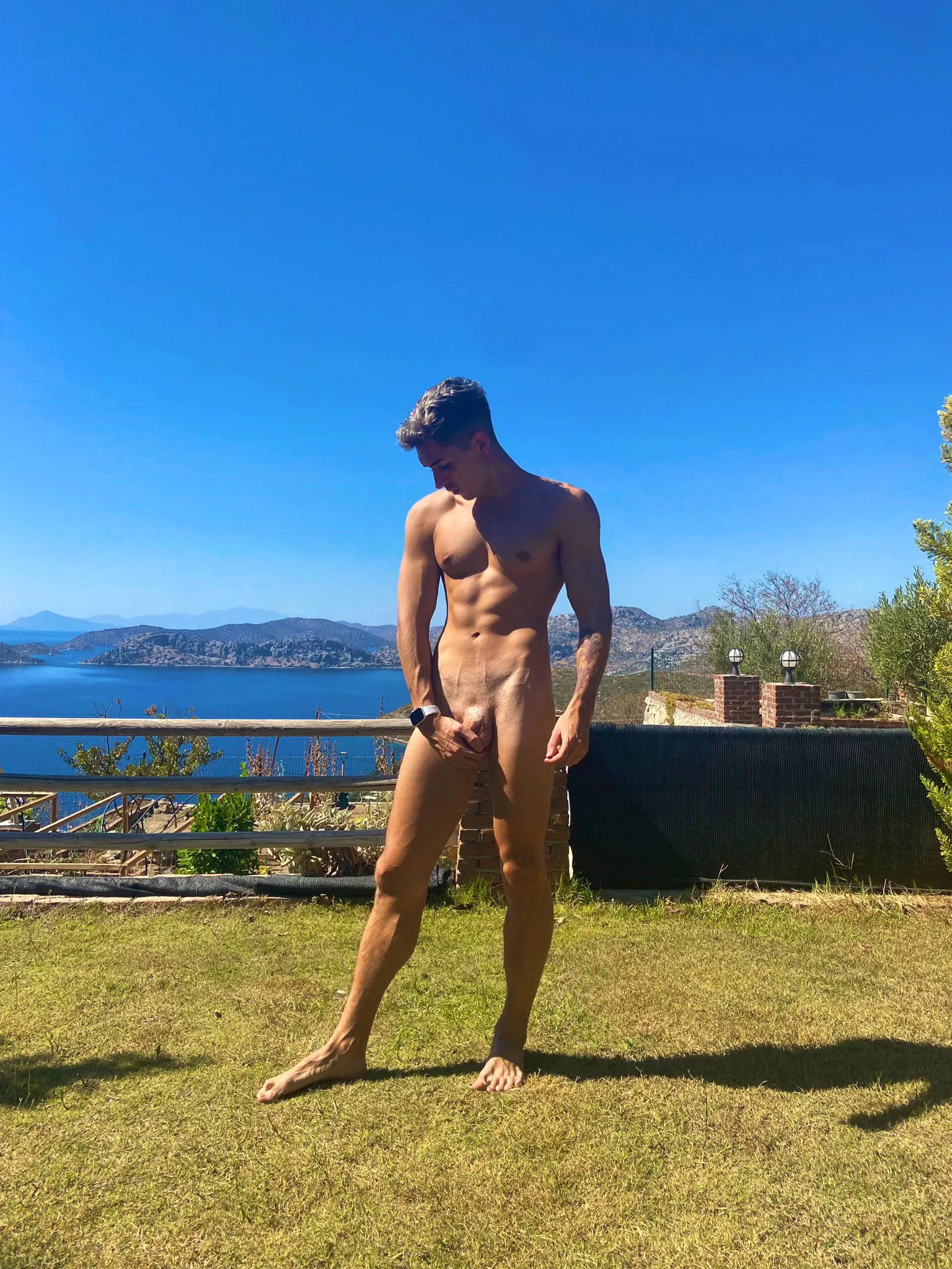 Hey guys ❤️ lf you write me maybe we can make a good friday chat ? 😈