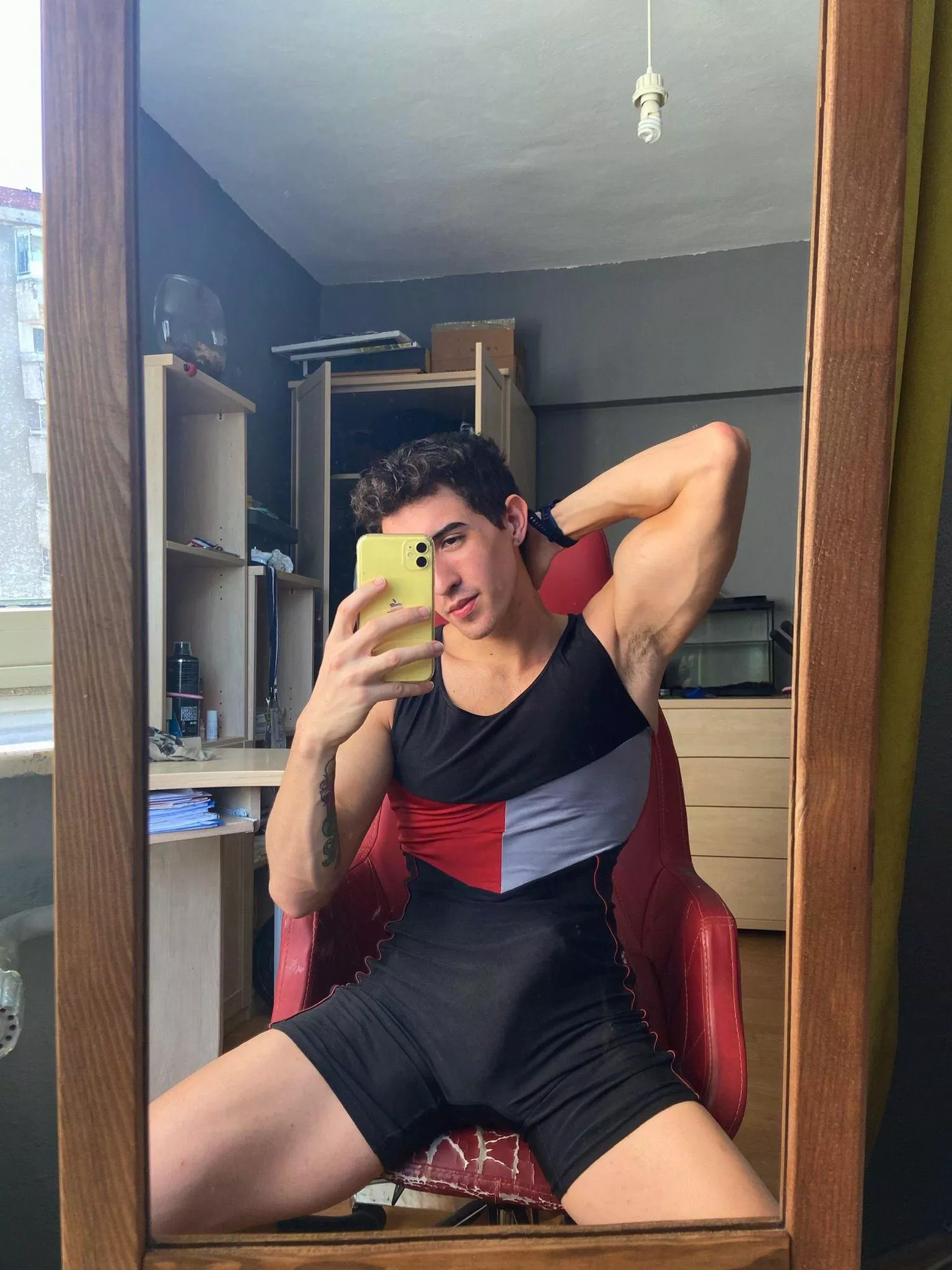 Hey guys ❤️ lf you write me maybe we can make a good friday chat ? 😈