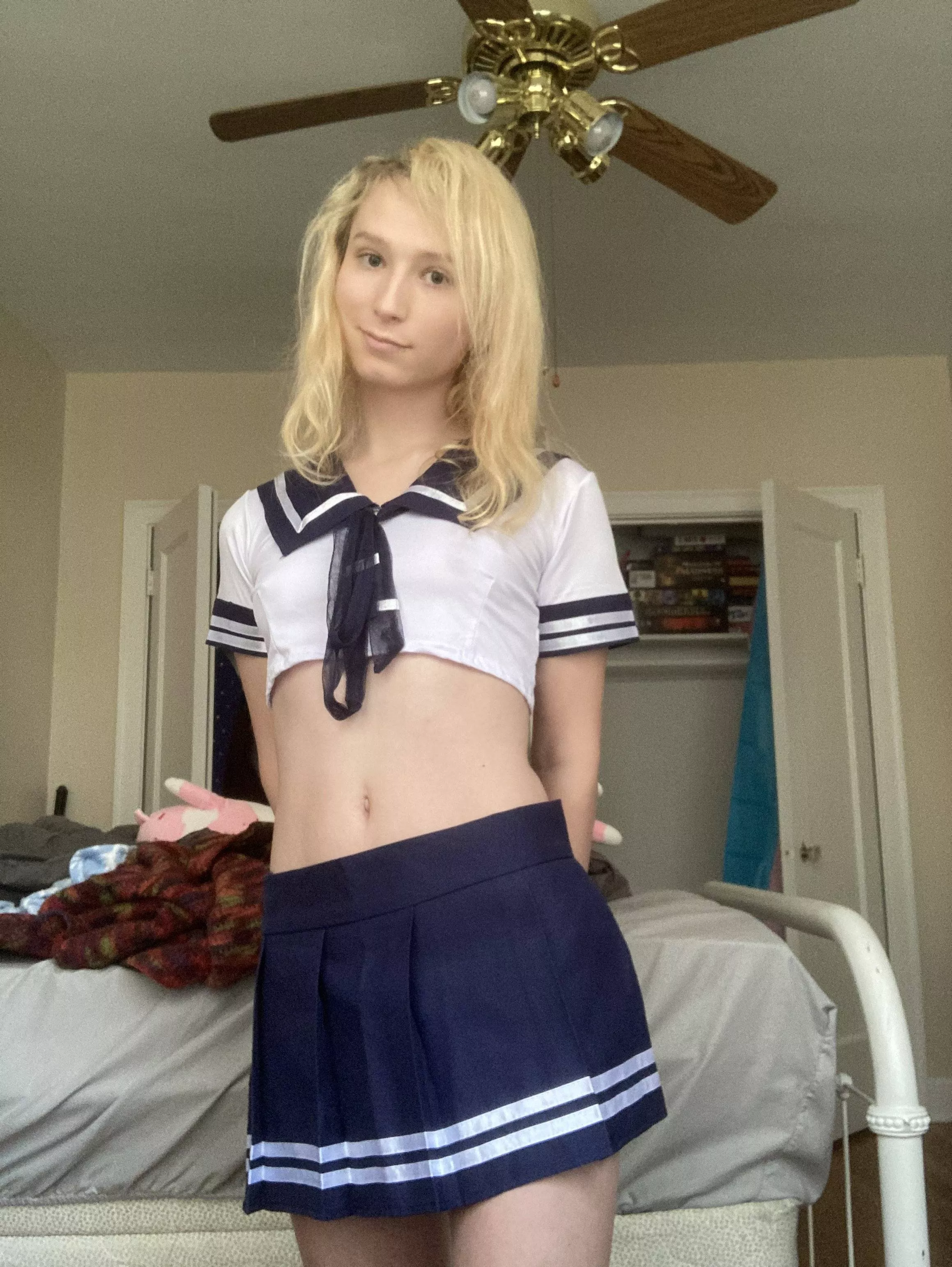 Heya! I'm your new classmate, would you show me around 😉