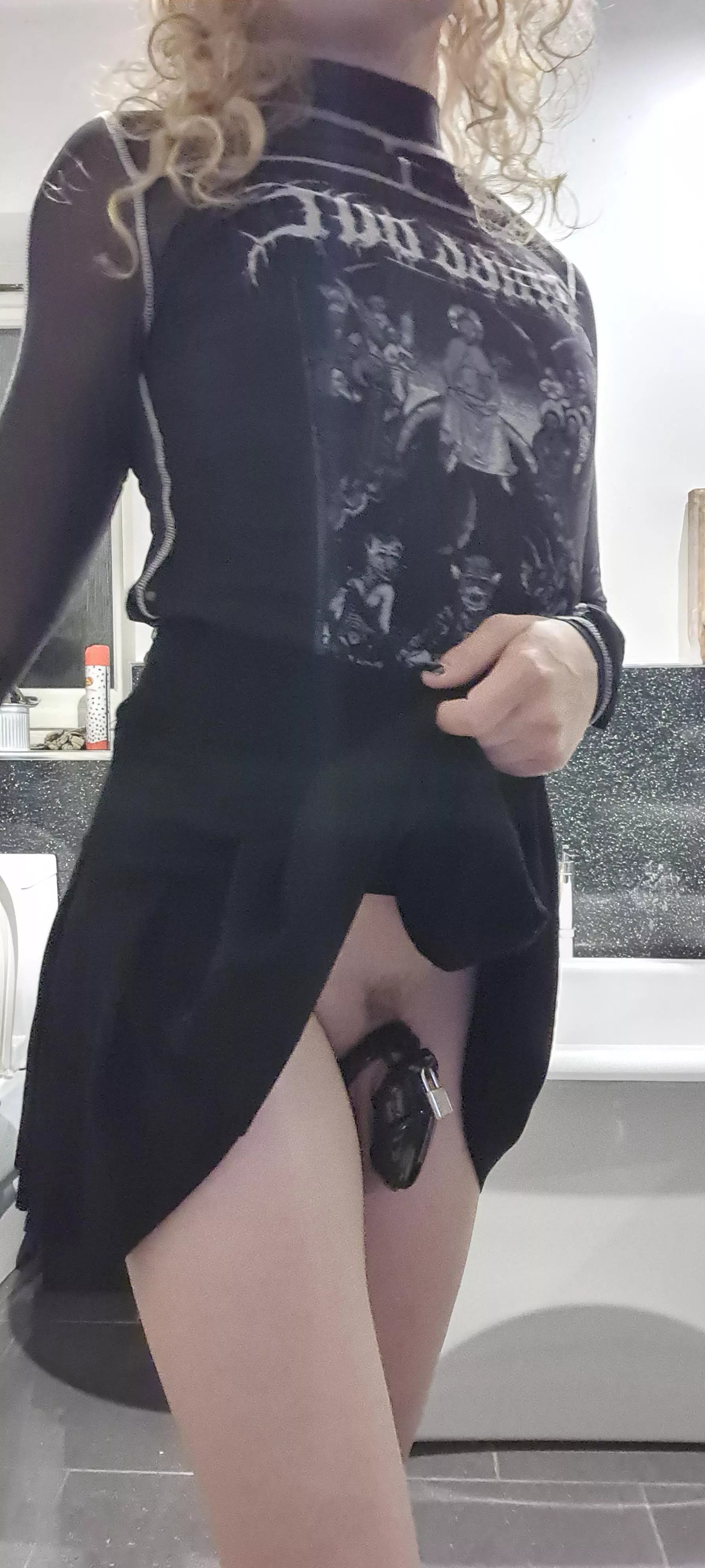 I'm so used to playing with it. it dosnt get hard when I take it out ^.^