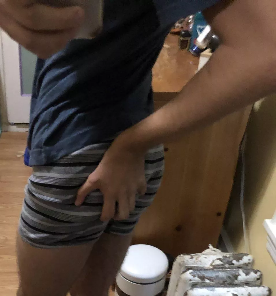 Just feeling up my ass a little before starting the day