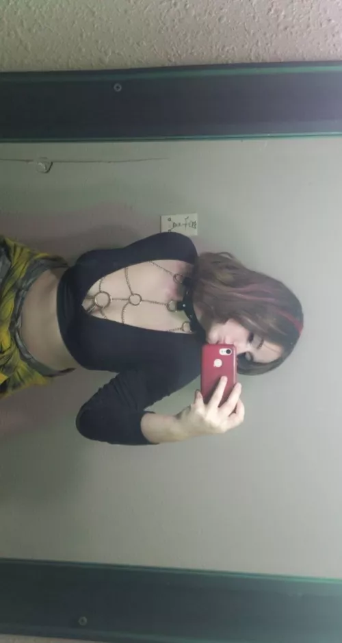 Want to see me in just the chains?