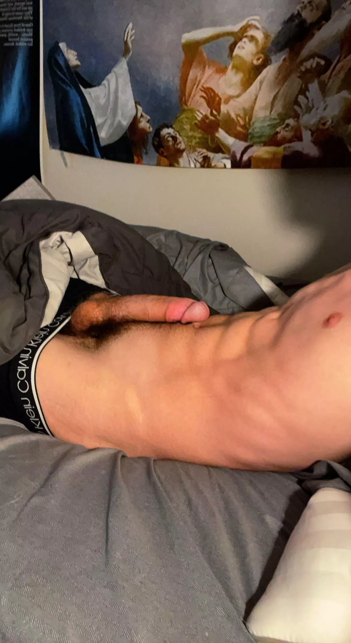 18, should i start doing post requests? God i need attention 🥵