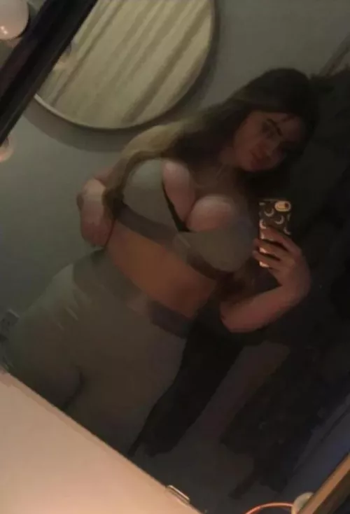 Barely contained 😍