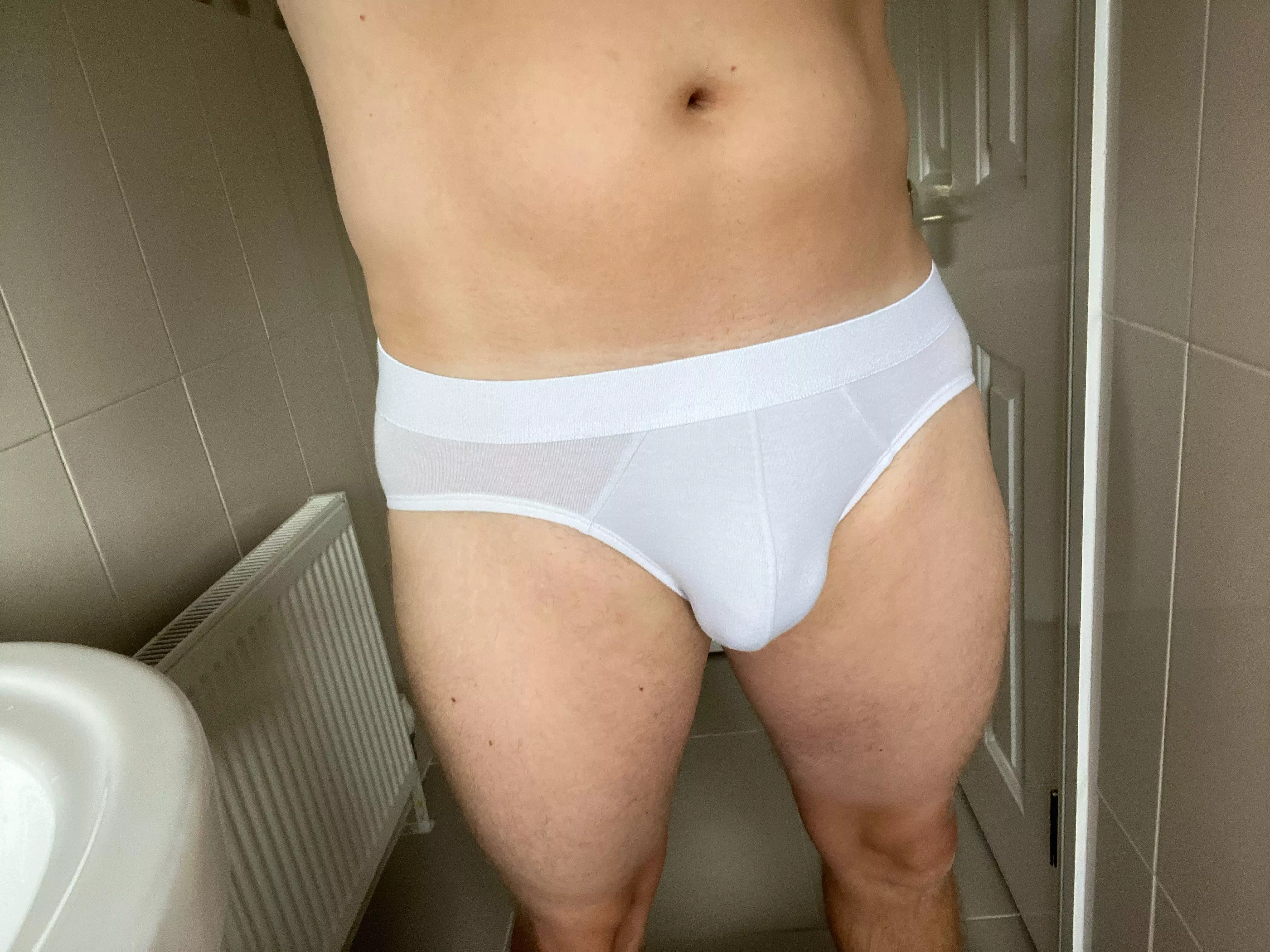 Classic white briefs kinda day 😝