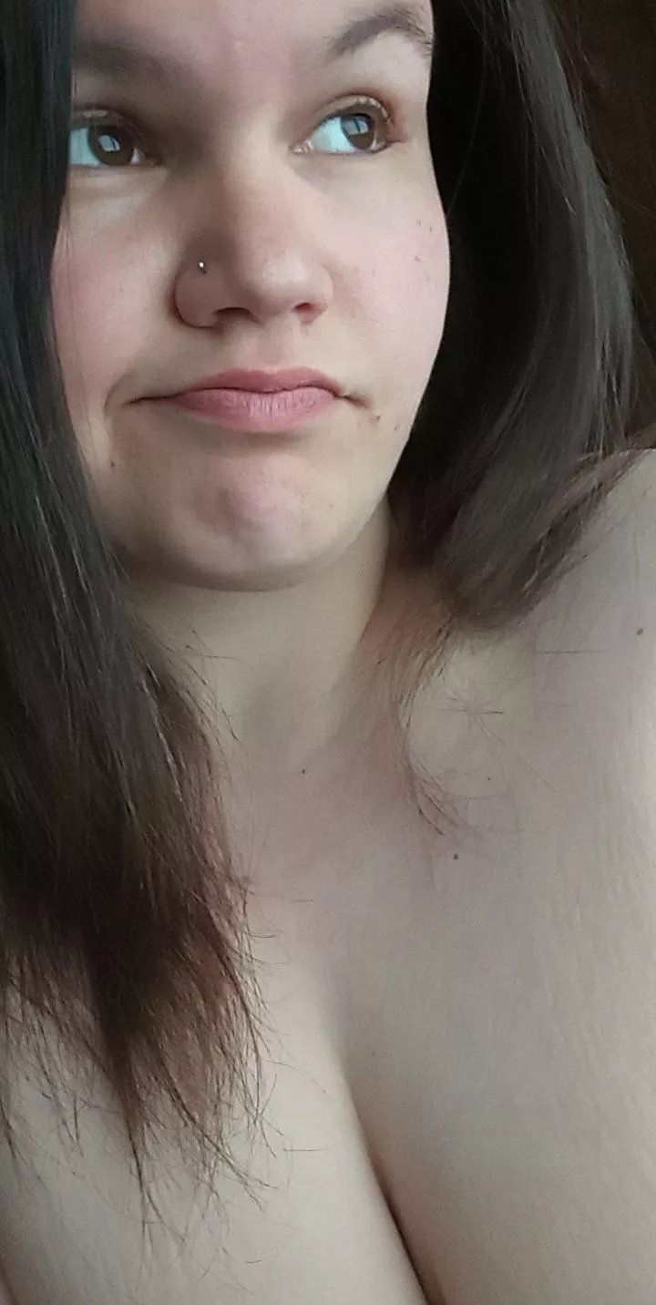 going live at 12:30am est tonight! make sure to see comment sections! would love for y'all to join! toy play 😻💦