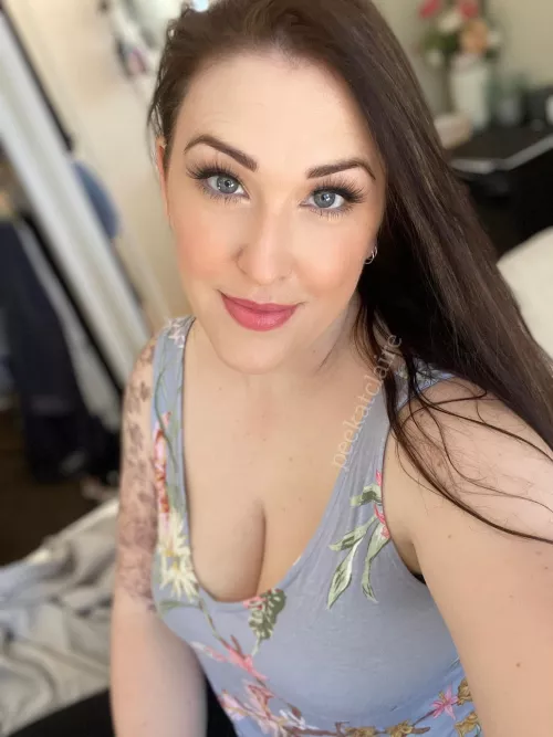 Happy Saturday 💕 When is a car not a car? When it turns into a driveway