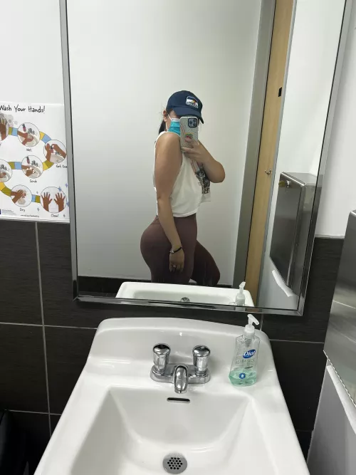 I have the Colorado girl outfit down 😉