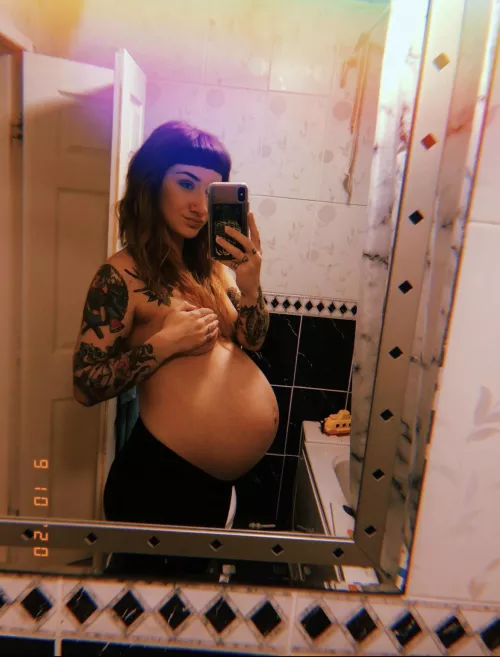 I miss being pregnant! 5ft with a hugeee belly