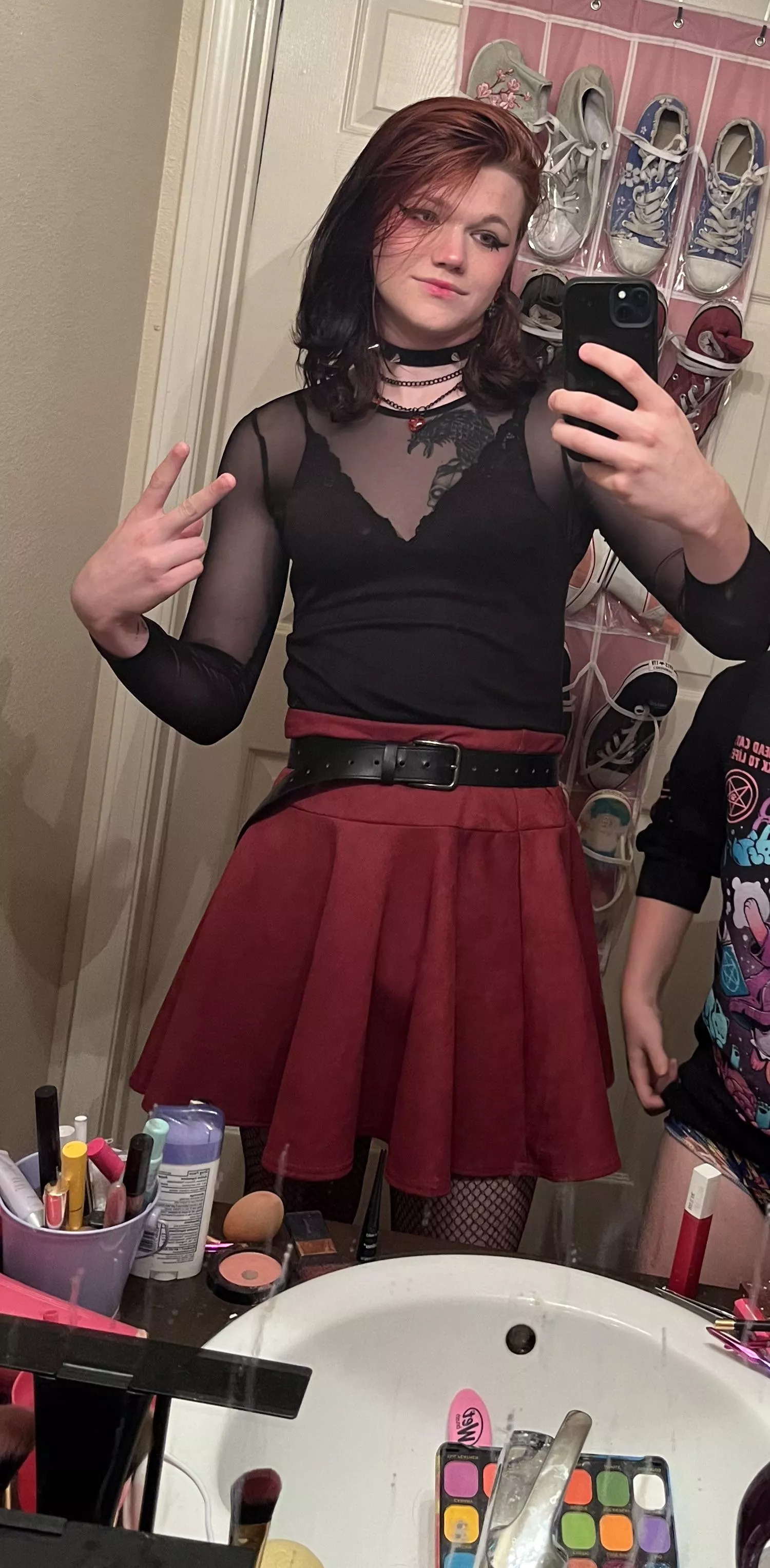 I think… I might be trans, what do y’all think of the look?