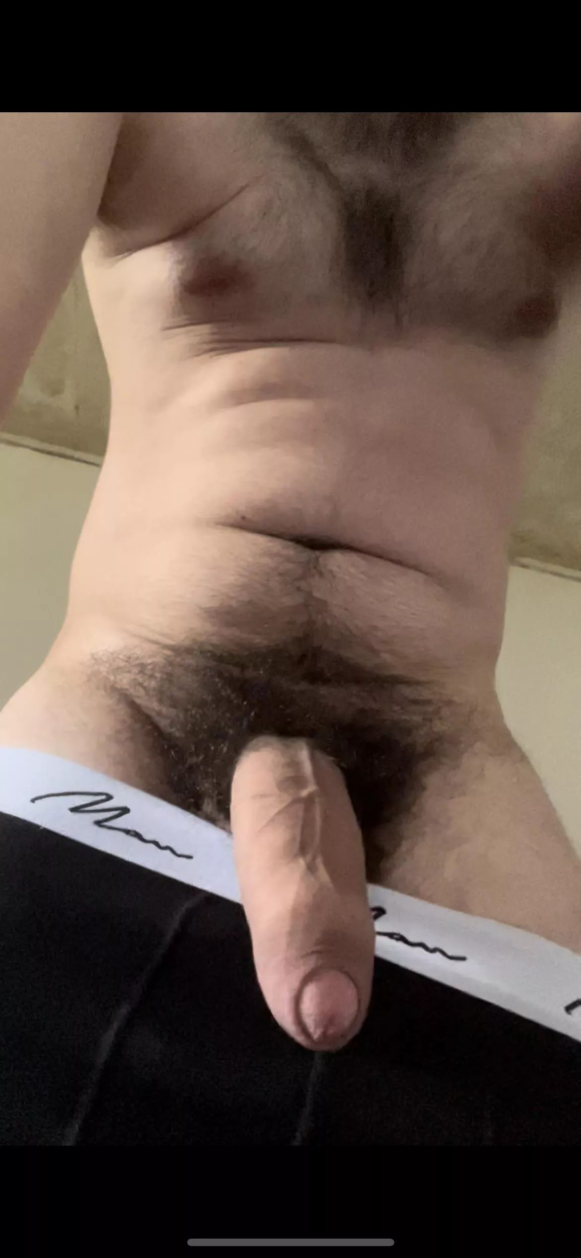 I’m growing a nice chest bush🌲😈 Dms open 💪🏼