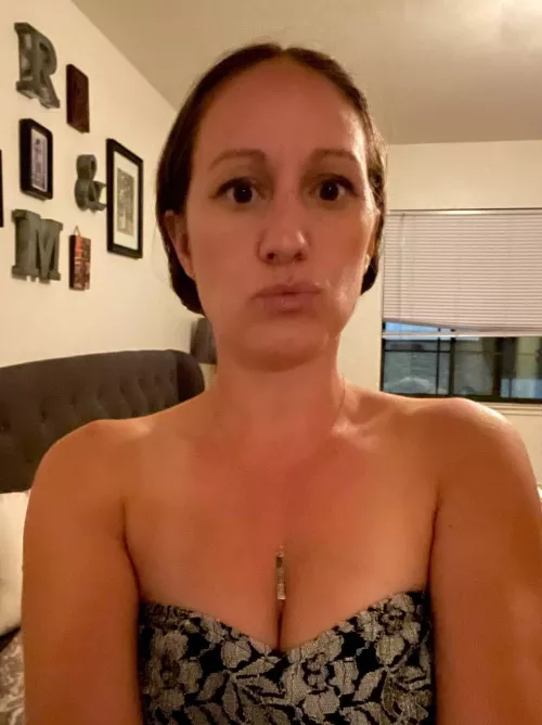 [image] Wwyd to my wife and mom of 4. Msg me