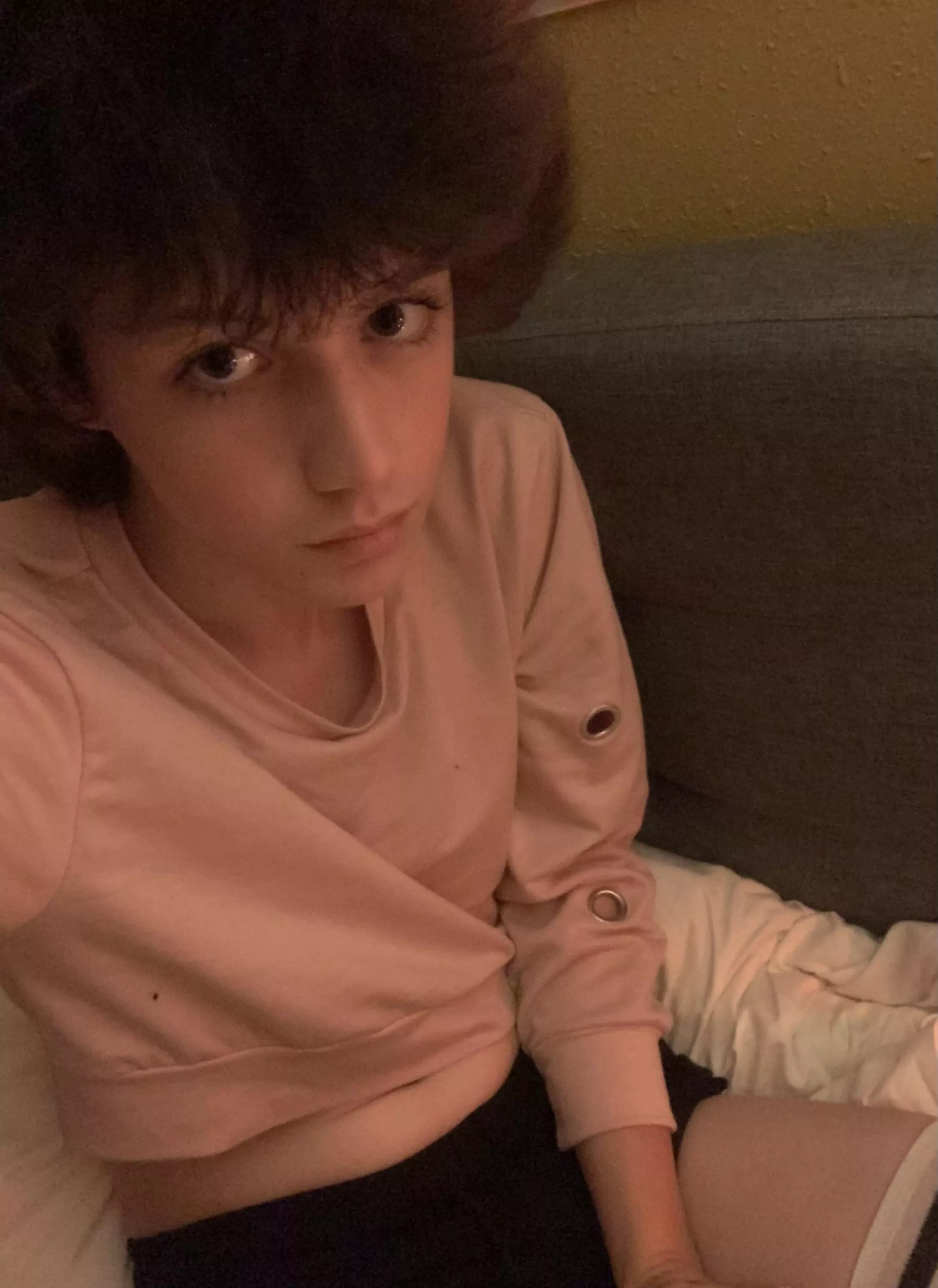 jus wondering do i look weird? lookin for honest answers