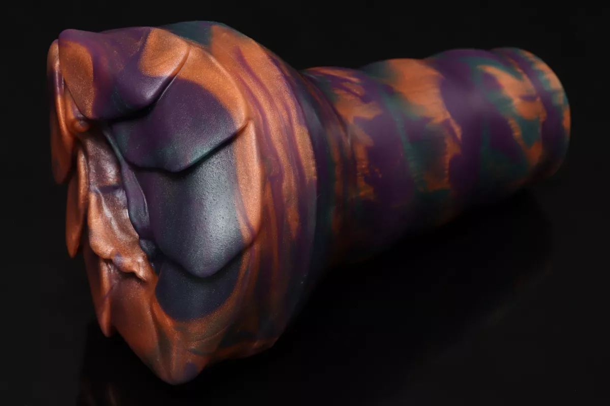 not the first toy i wanted for myself but happy i snagged one from this small drop!