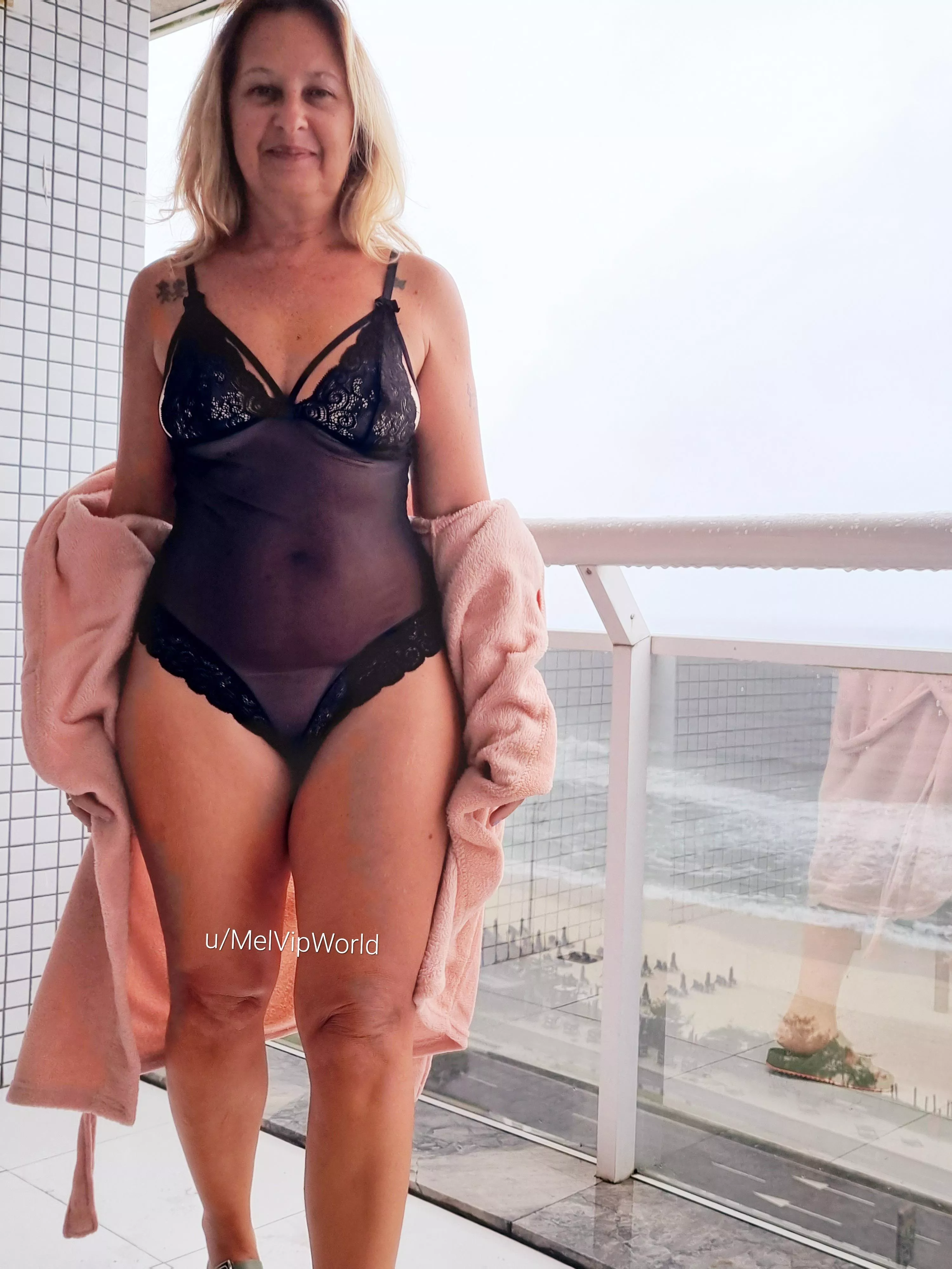 Tell me the truth, Brazilians Milfs are delicious, Dont u think babe?