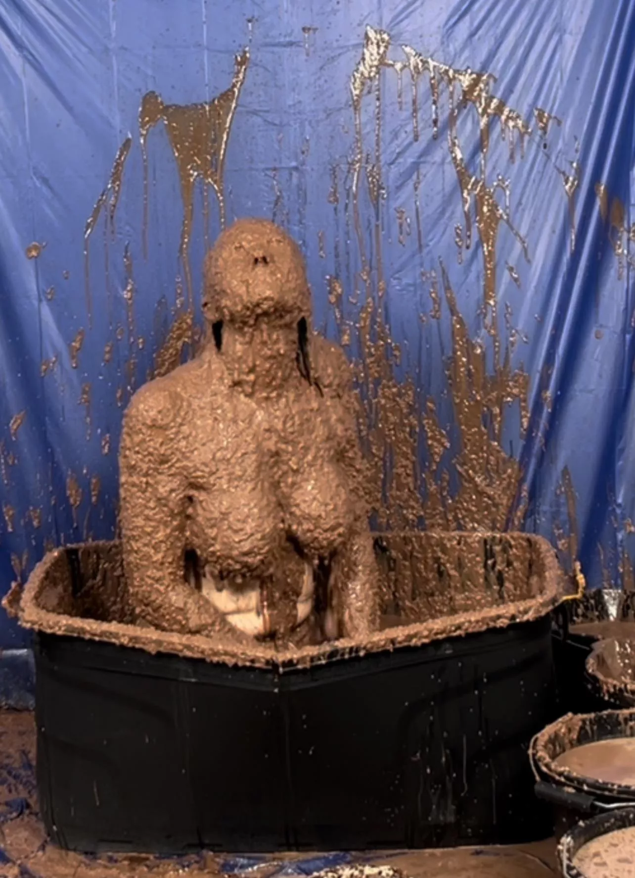 Who wants to come join me in this bath tub as gallons and gallons of slop is poured over us until we can bathe together in the mess?? Xx