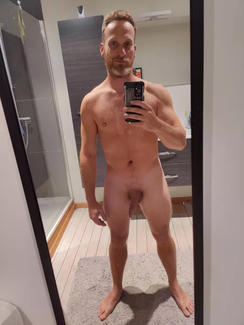 3am after a 18hr shift. tired and a bit horny. [male]