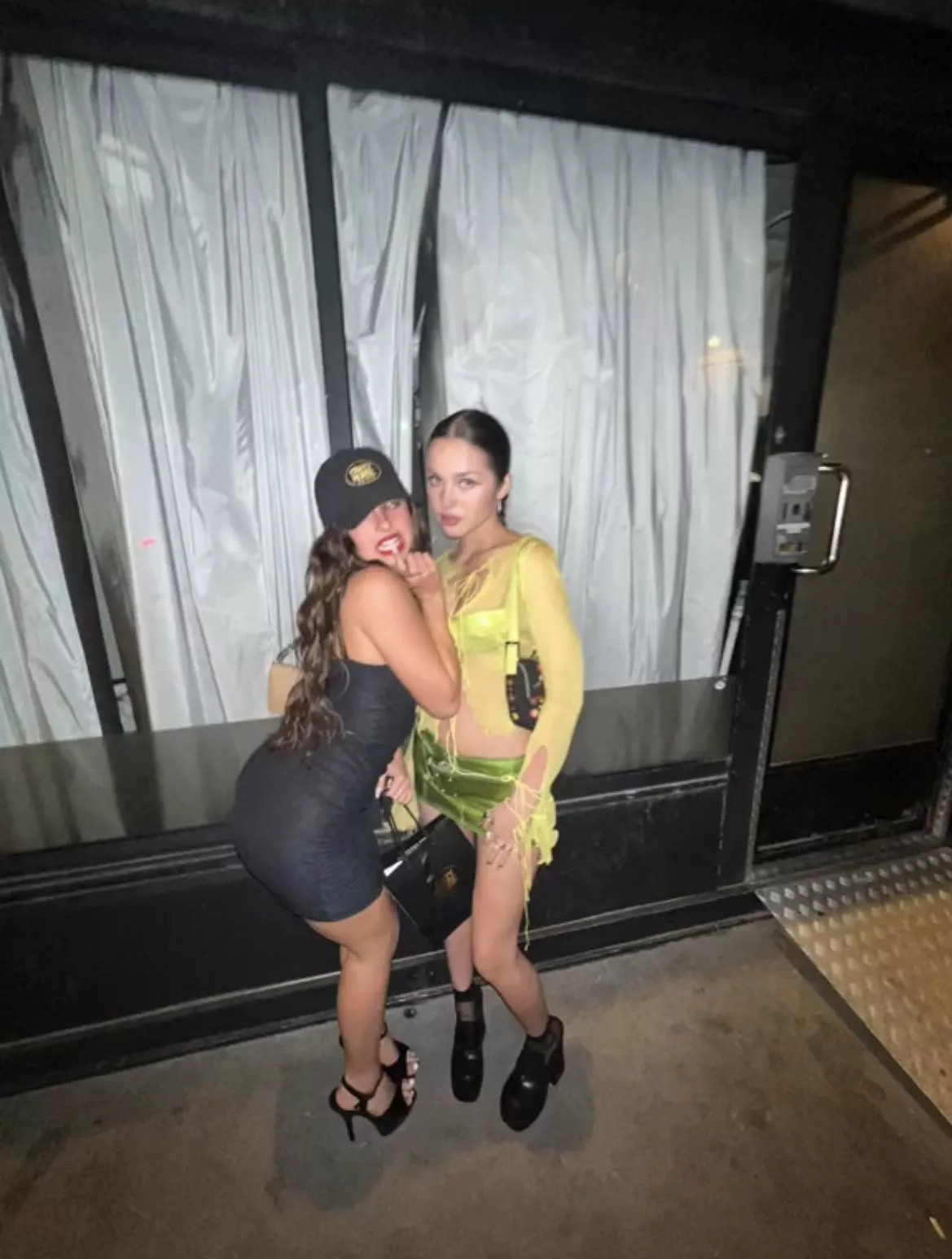 Addison Rae and Olivia Rodrigo would be a crazy hot threesome