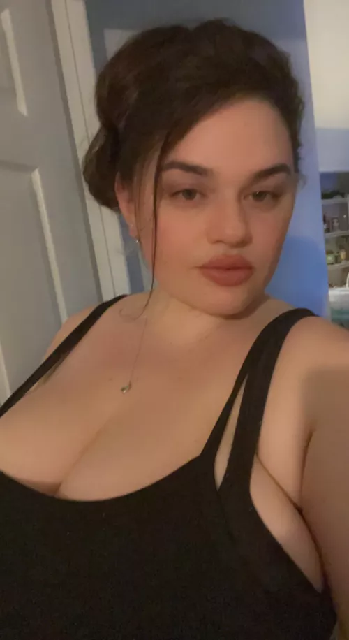 Can never hide them 👀