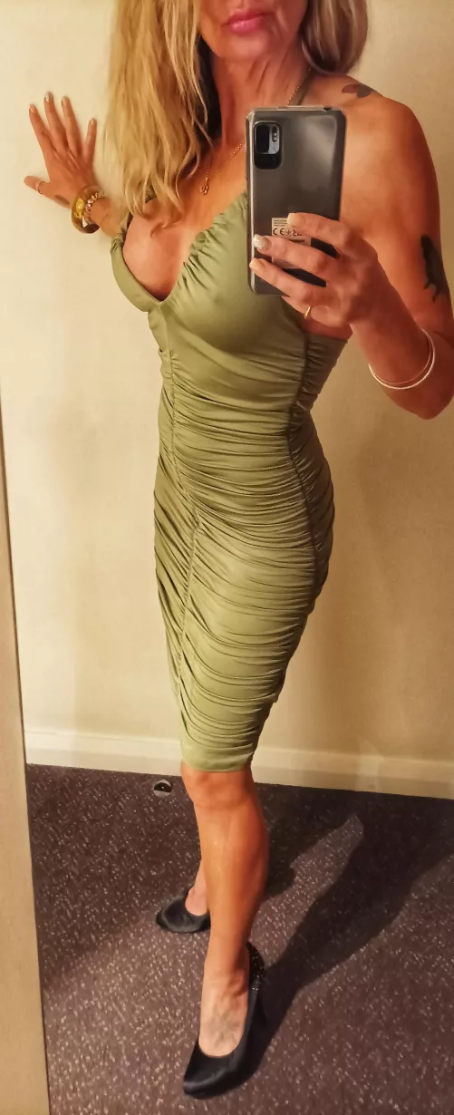 F55 What do you think of this dress? 💋
