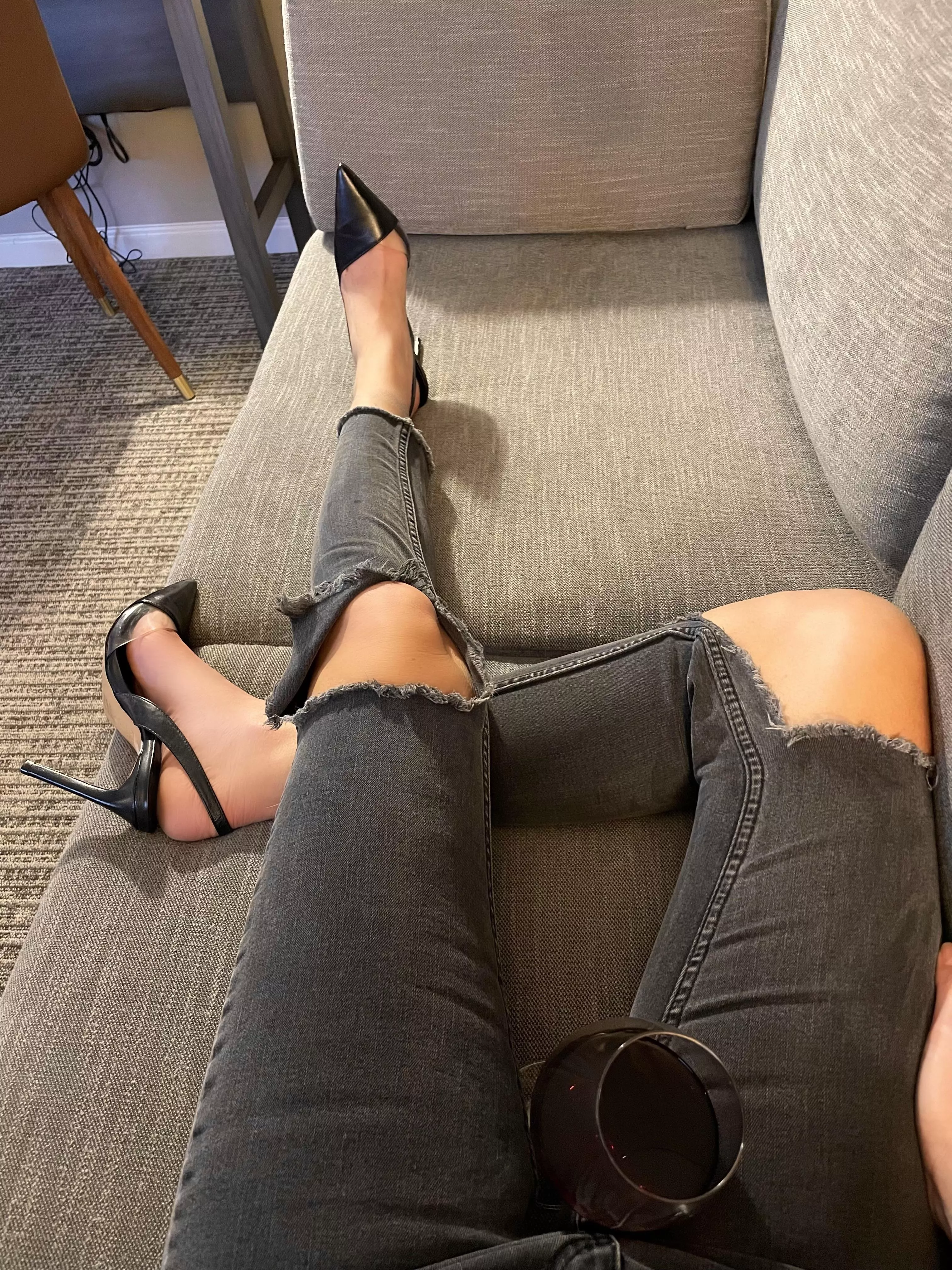 Hotel life night one…🖤