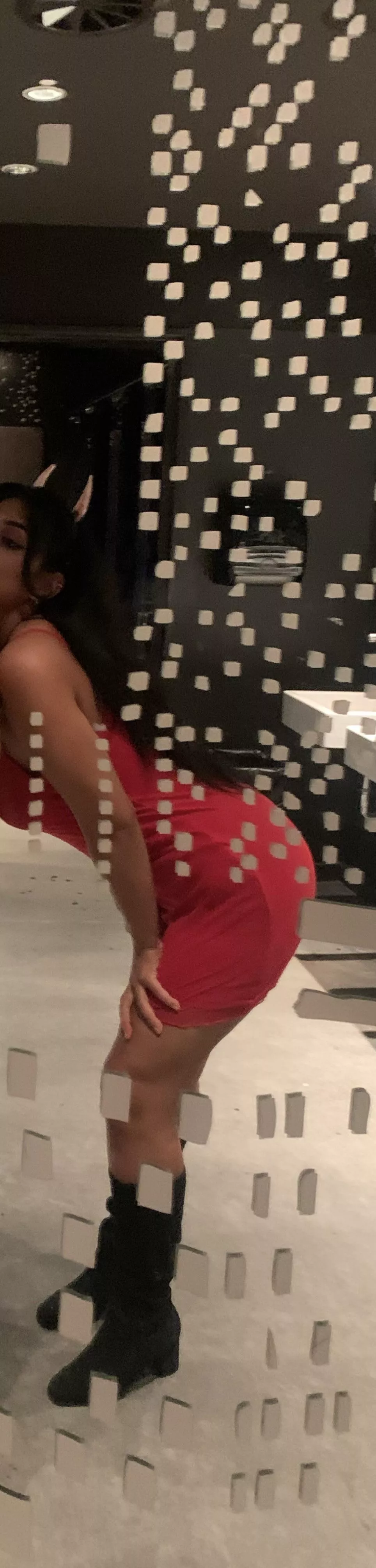 Jemand noch wach? Suche ein Sklaven den ich ausnehmen kann