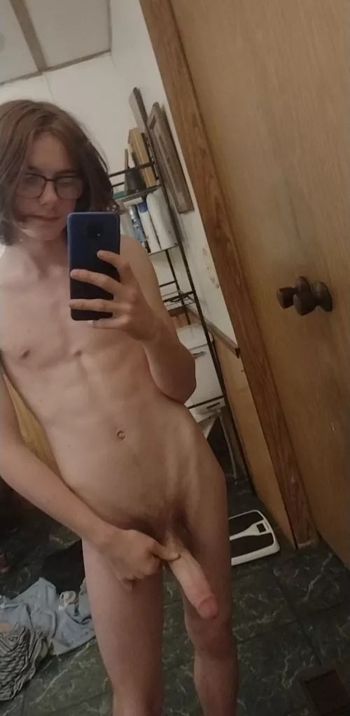 newly 18 twink, mind if I come in and stay the night?
