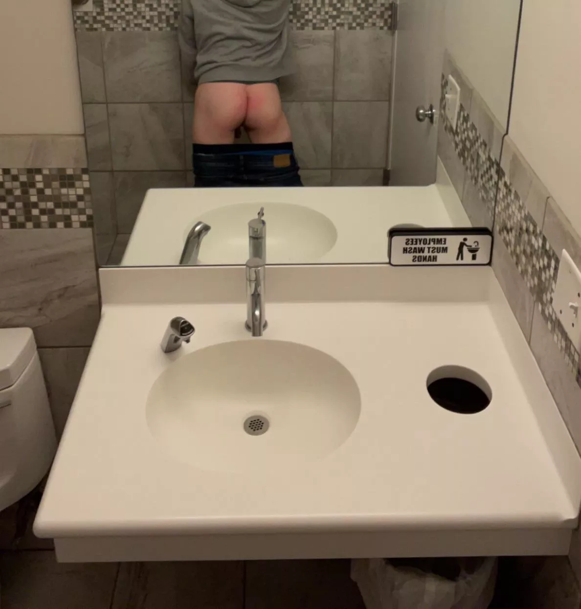 woof! hello i’m 22, called pup tippler. i’m looking for other young puppy friends :) hmu pups