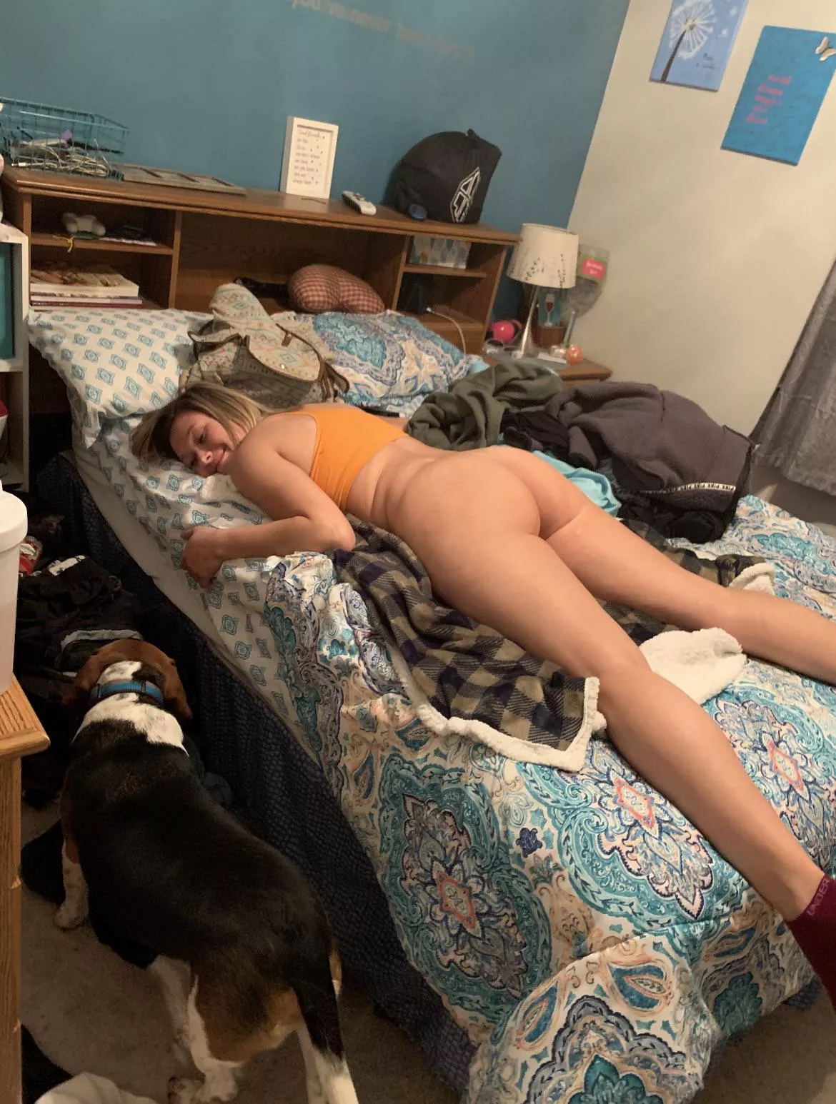 Anyone trying to trade? 28 mother of 1 🤤