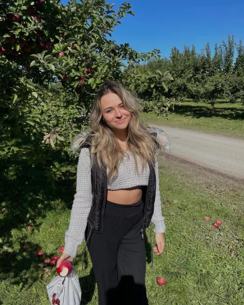 apple picking
