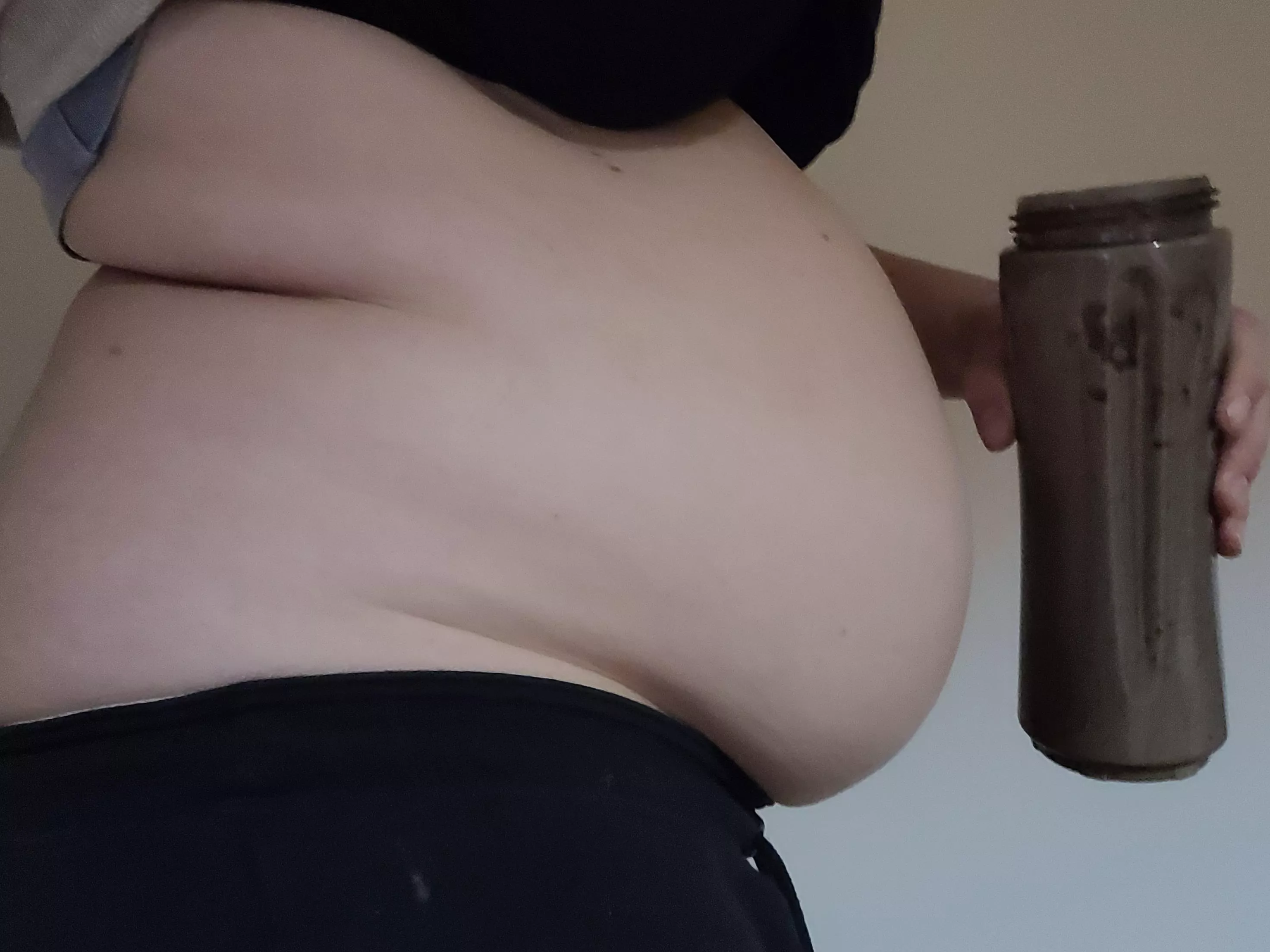 can't stop...drinking a second weight gain shake today with 1360kcal right now