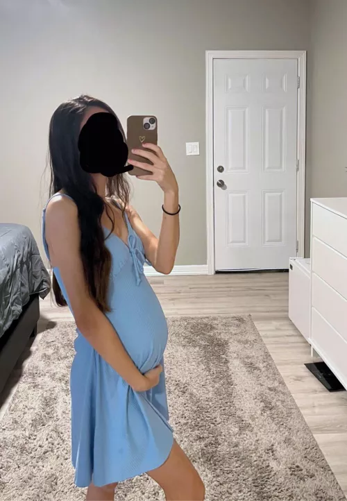 Dresses are my favorite when I’m pregnant
