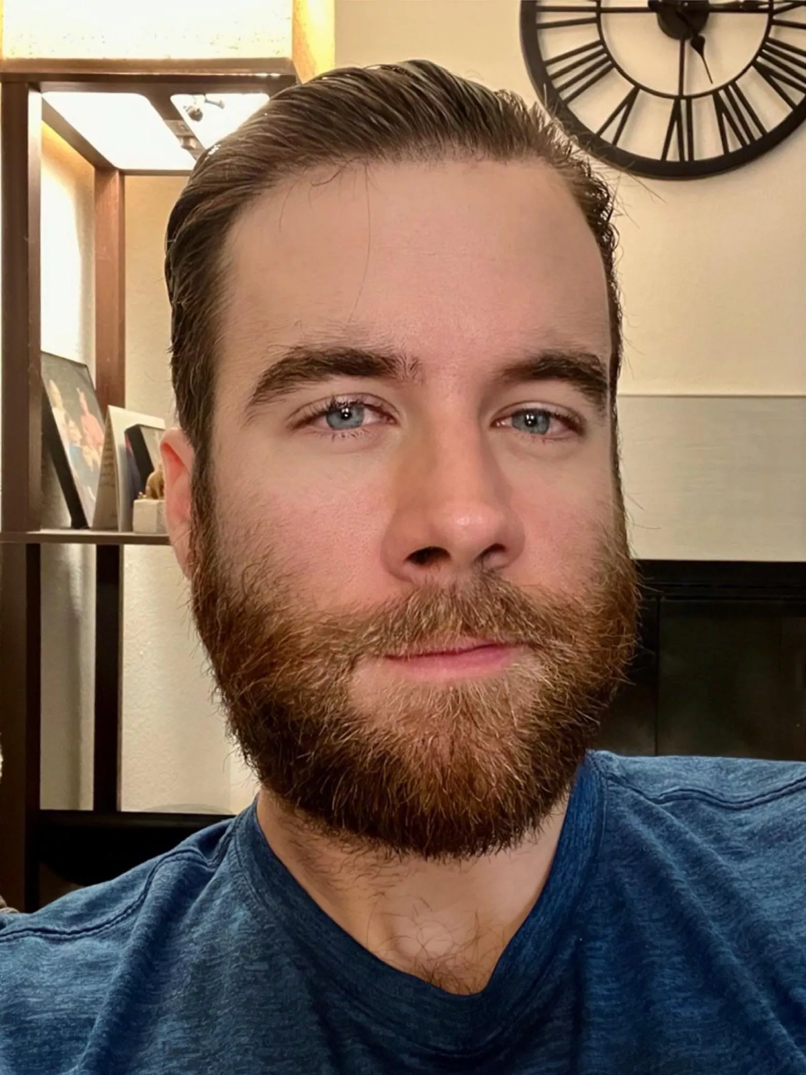 Feelin so fresh n so clean after my shower (go check out gonewild for the wet fur pic 💦🦦😉)