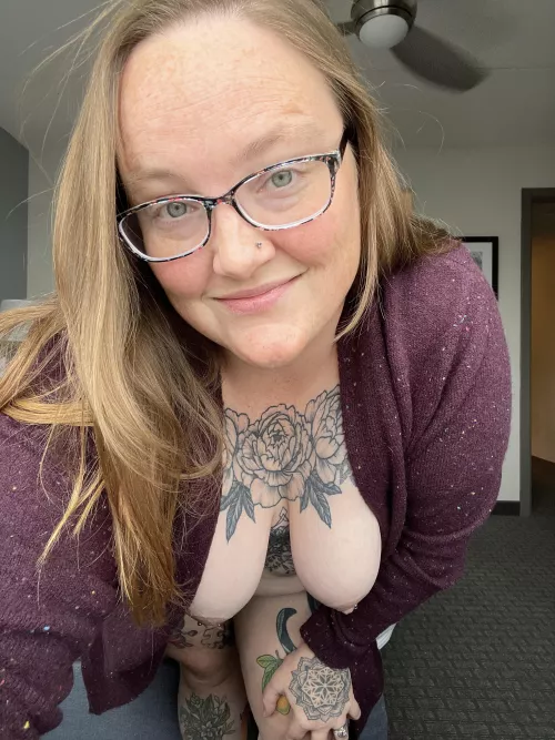 Happy Monday! 💜💋