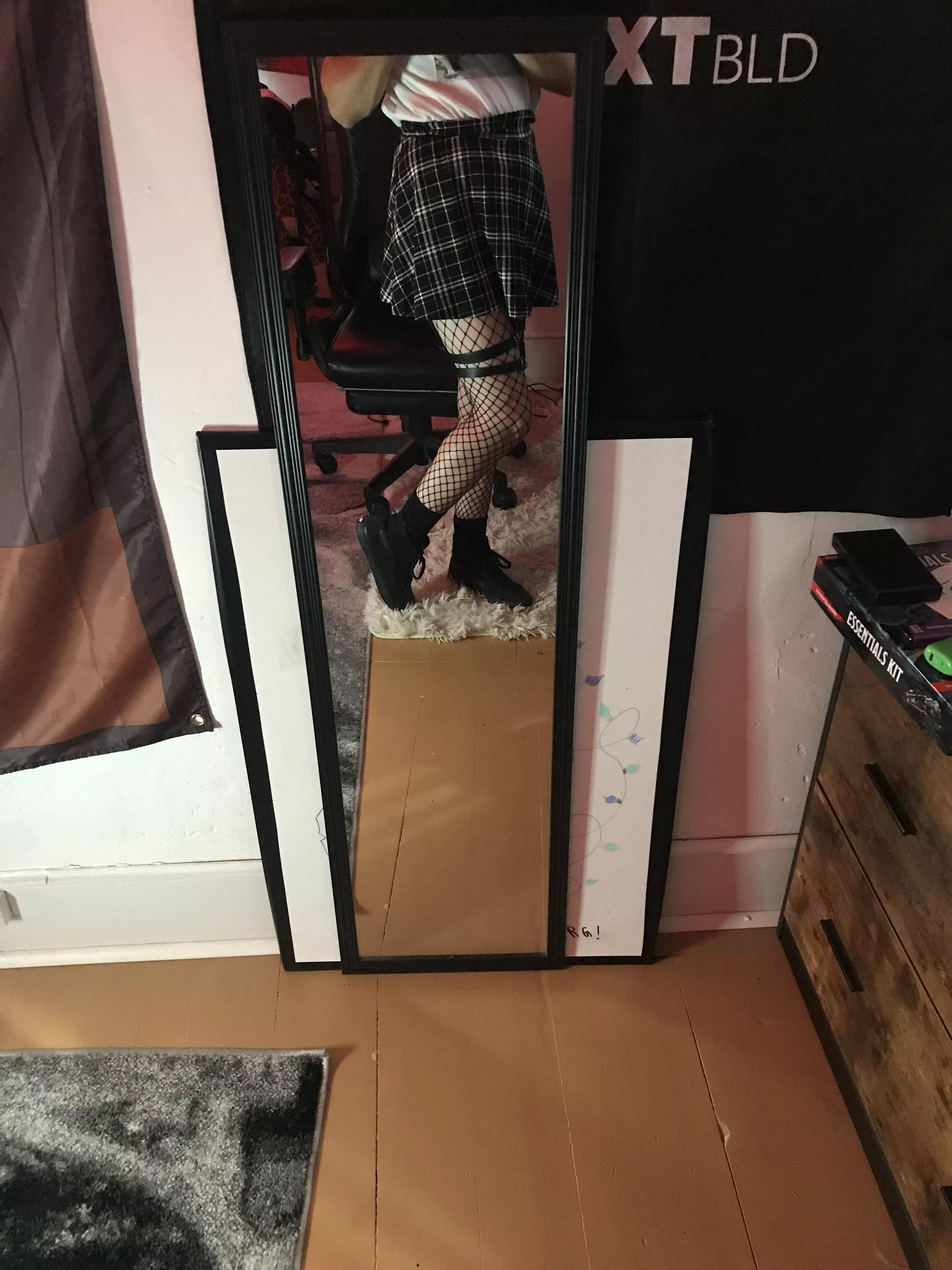 If you’re sorting by new my question for you Is what’s your favorite band?