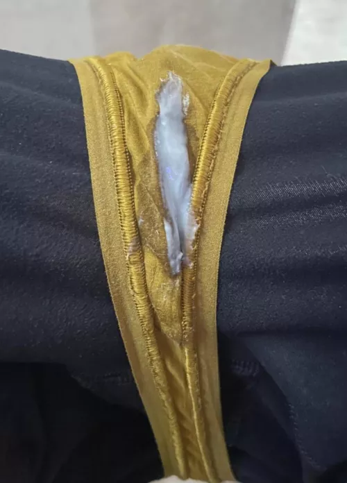 yumm sweet juices ready to be lickedd🤤💦